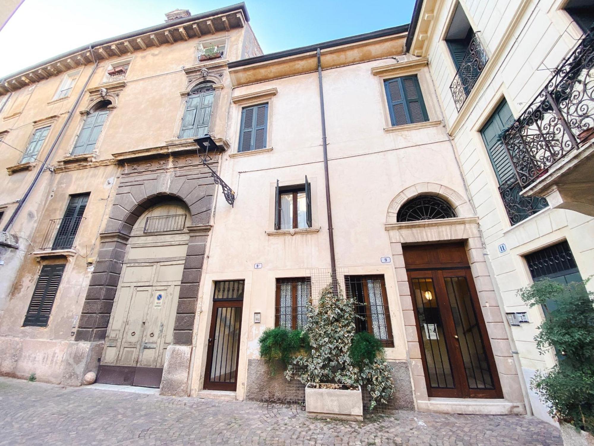 Santacecilia Apartment Verona Exterior photo